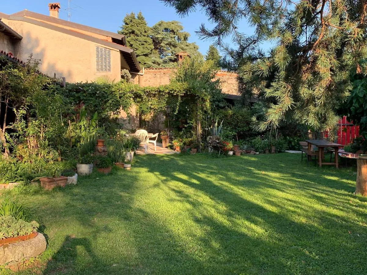 Casa Curlo Bed & Breakfast Calvagese Della Riviera 0*,  Italy